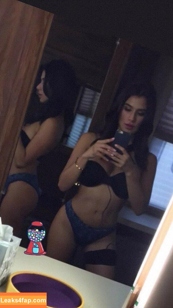 Diane Guerrero / Crazy Jane / Doom Patrol / dianeguerrero__ / dianexguerrero leaked photo photo #0061