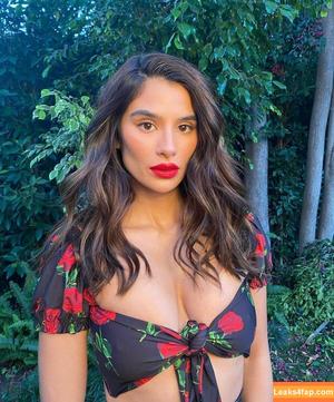 Diane Guerrero photo #0042