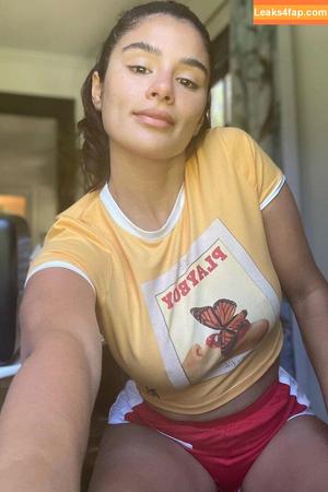 Diane Guerrero photo #0148