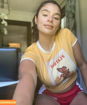 Diane Guerrero photo #0155