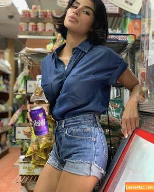 Diane Guerrero photo #0245