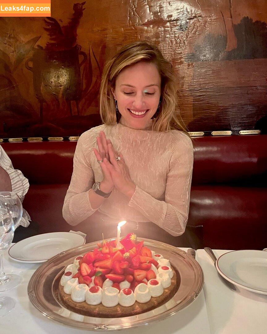 Dianna Agron / diannaagron leaked photo photo #0330