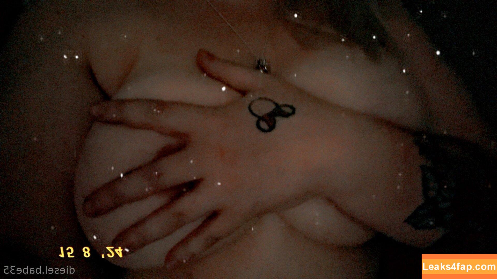 dieselbabee35 /  leaked photo photo #0005
