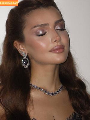 Dina Saeva фото #0004