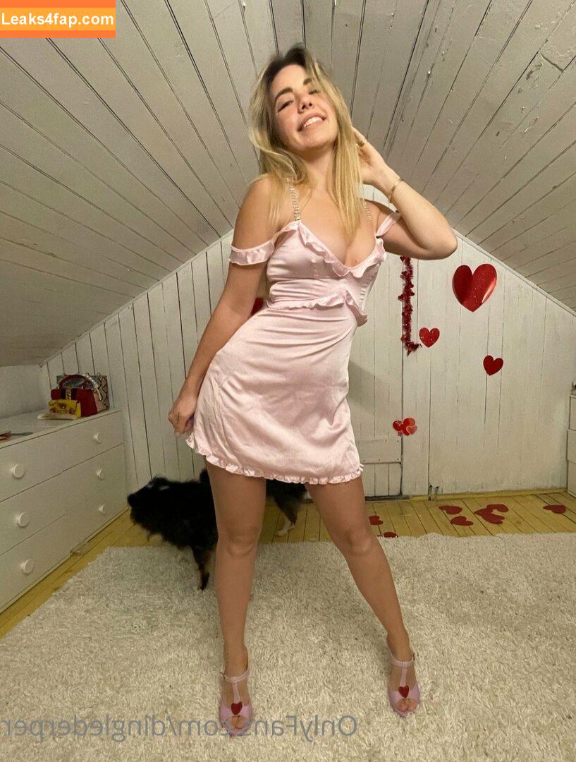 Dinglederper / Tori Deepfakes leaked photo photo #0097