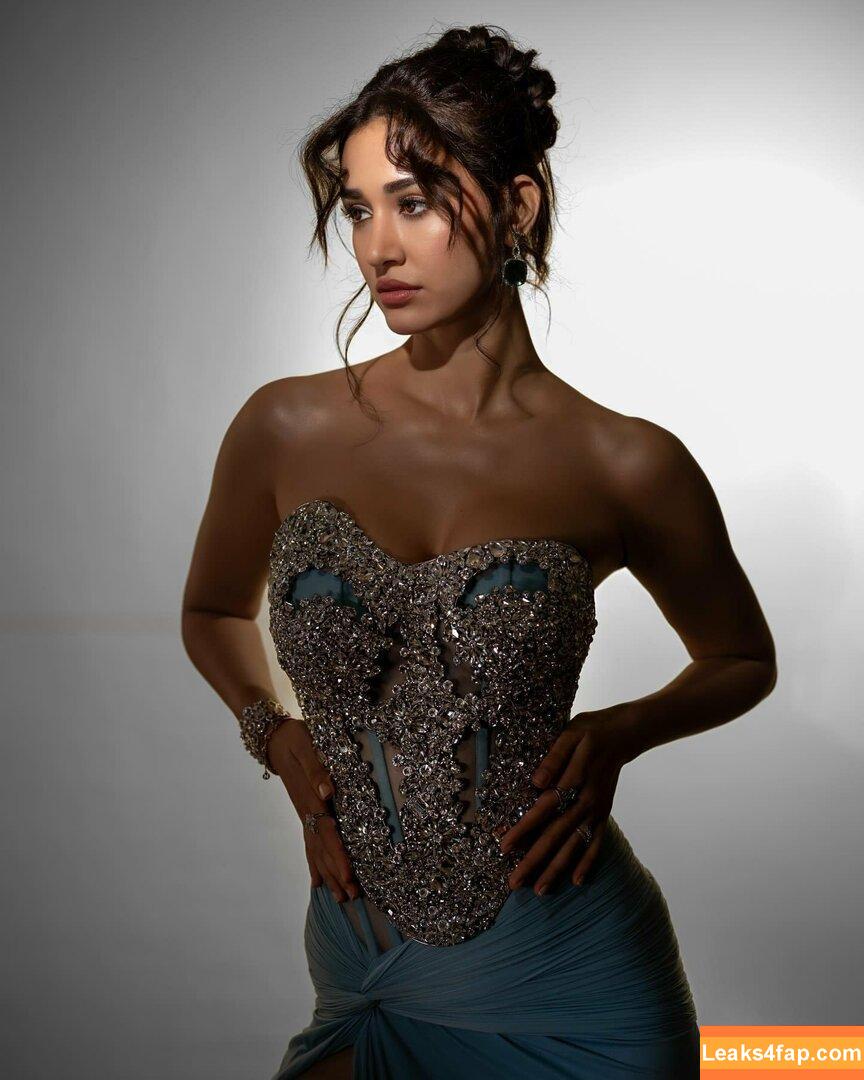 Disha Patani / Paatni / dishapatani / dishpatani слитое фото фото #0181