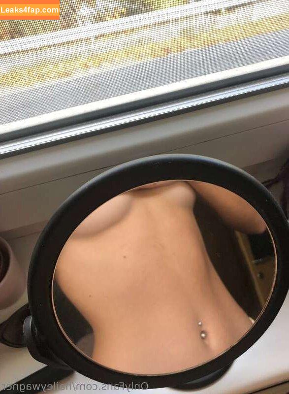 Diskussion: Hailey Wagner /  leaked photo photo #0003
