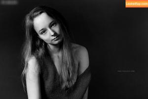 Diskussion: Mature Models Model Kartei photo #0005