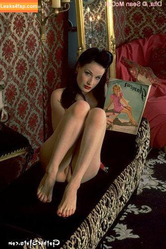 Dita Von Teese / Ditavonteese / creepy___spice leaked photo photo #0269