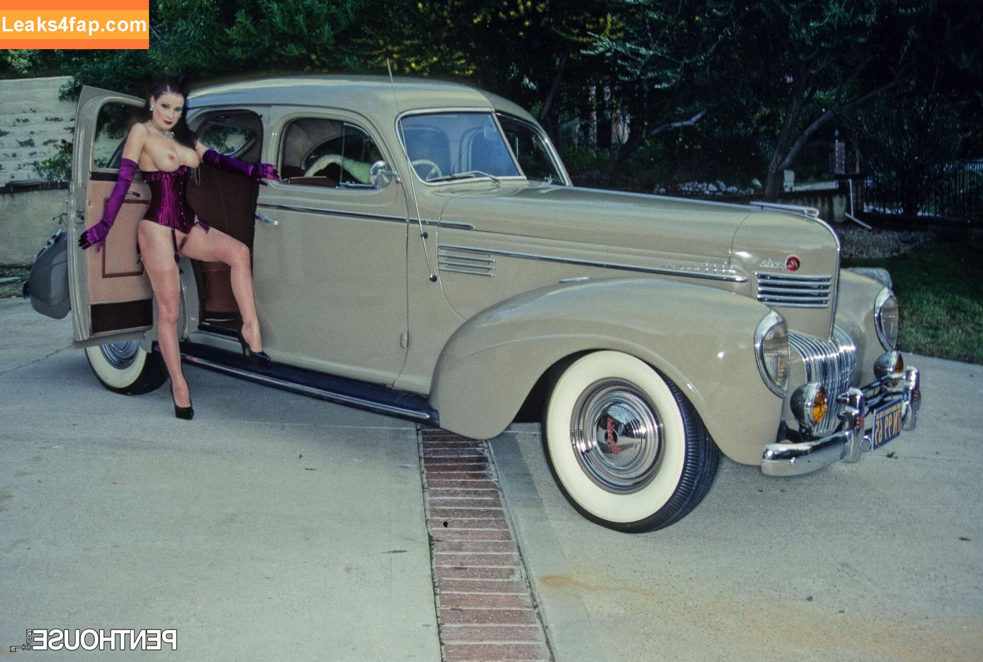 Dita Von Teese / Ditavonteese / creepy___spice leaked photo photo #0292