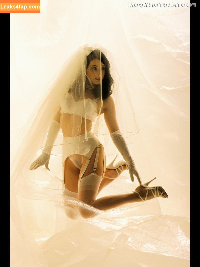 Dita Von Teese / Ditavonteese / creepy___spice leaked photo photo #0425