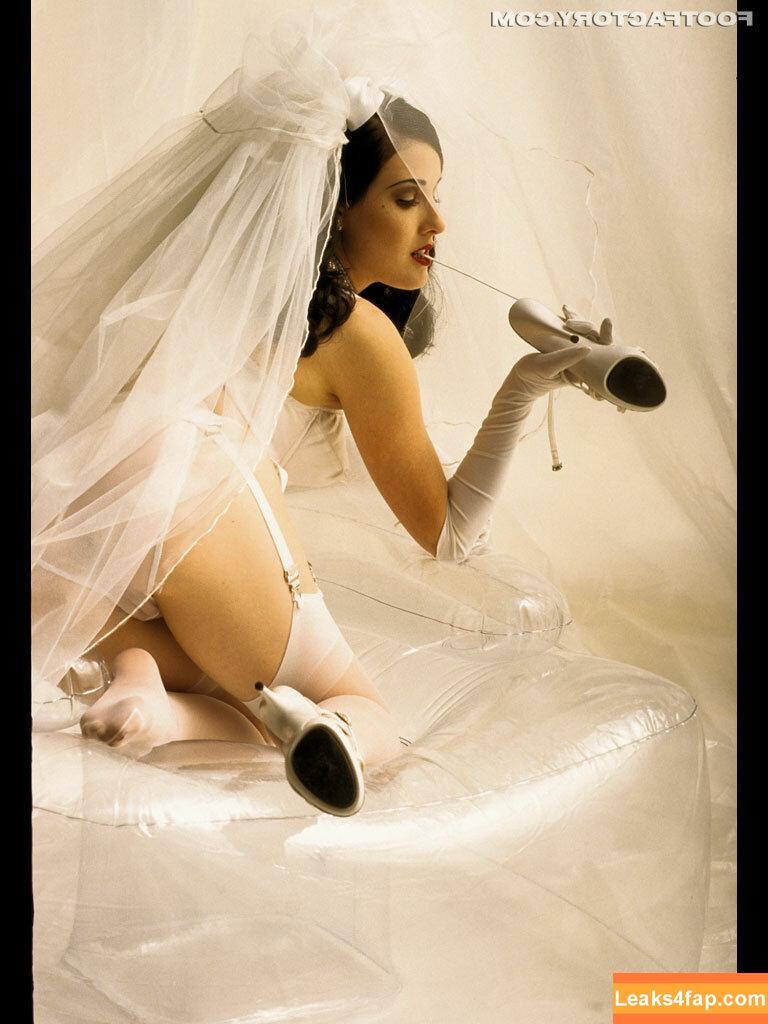 Dita Von Teese / Ditavonteese / creepy___spice leaked photo photo #0438