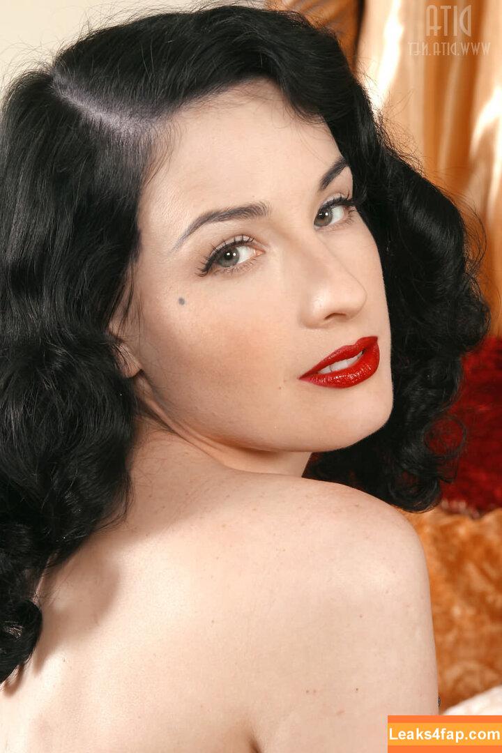 Dita Von Teese / Ditavonteese / creepy___spice leaked photo photo #0446