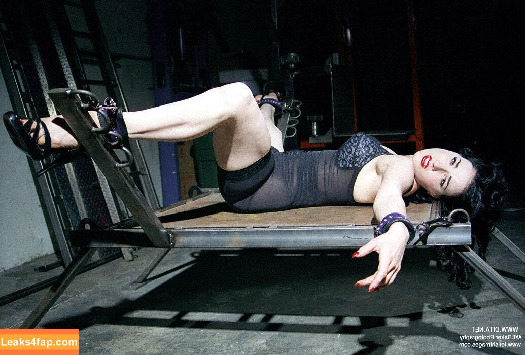 Dita Von Teese / Ditavonteese / creepy___spice leaked photo photo #0654