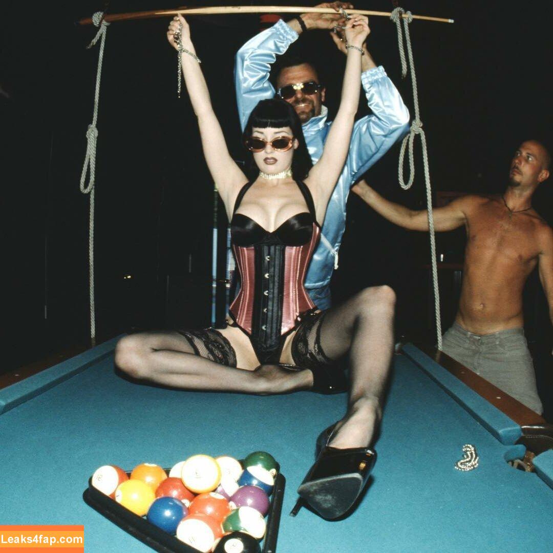 Dita Von Teese / Ditavonteese / creepy___spice leaked photo photo #0690