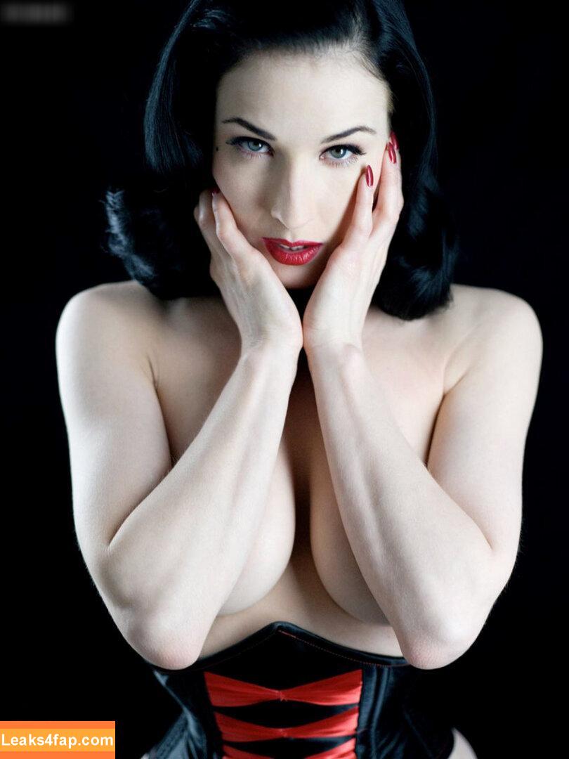 Dita Von Teese / Ditavonteese / creepy___spice leaked photo photo #0757