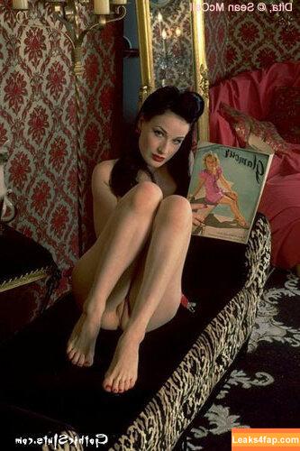 Dita Von Teese / Ditavonteese / creepy___spice leaked photo photo #0882