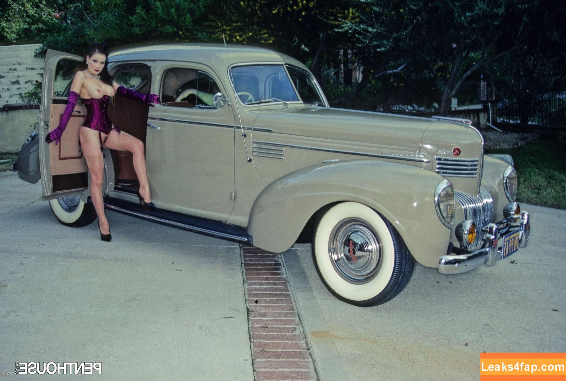 Dita Von Teese / Ditavonteese / creepy___spice leaked photo photo #1087