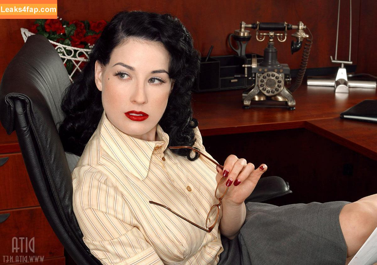 Dita Von Teese / Ditavonteese / creepy___spice leaked photo photo #1206