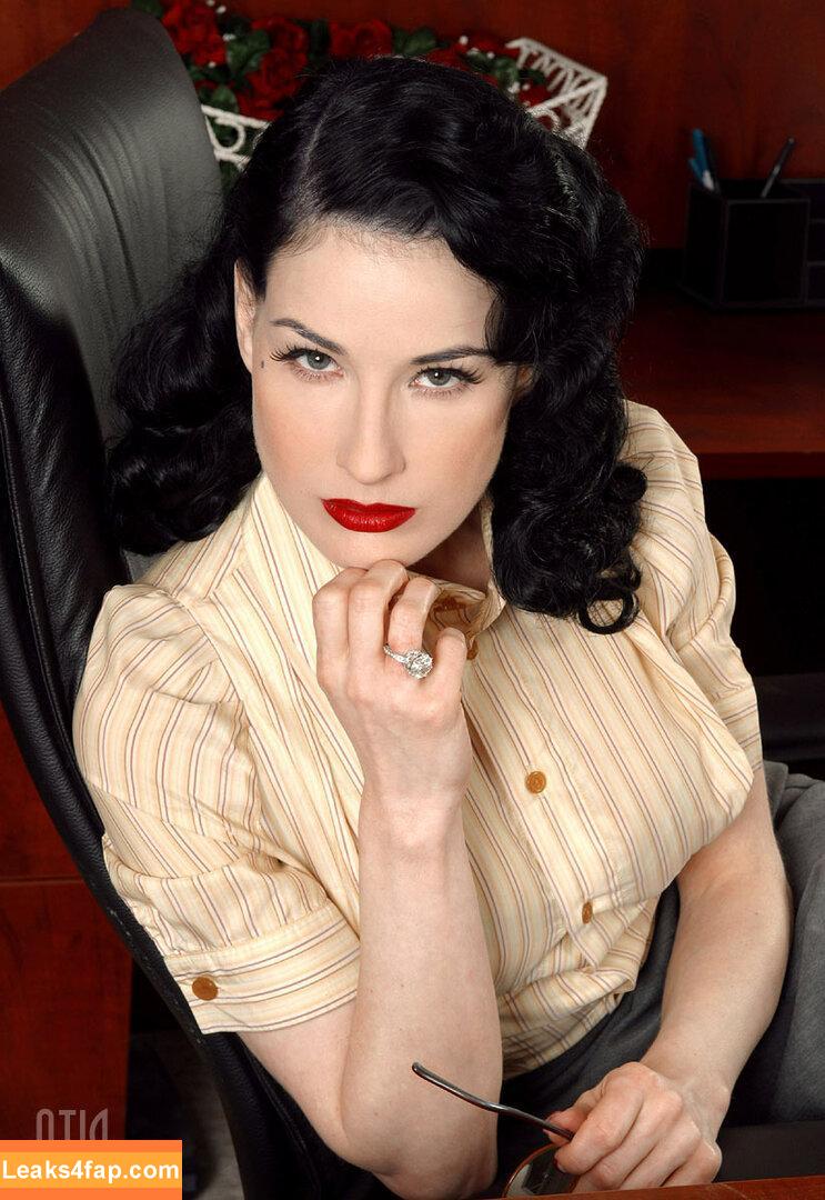 Dita Von Teese / Ditavonteese / creepy___spice leaked photo photo #1210