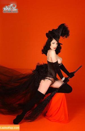 Dita Von Teese photo #1943