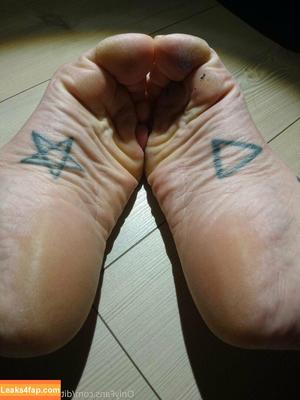 ditteslegsandfeet photo #0016