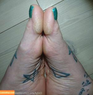 ditteslegsandfeet photo #0046