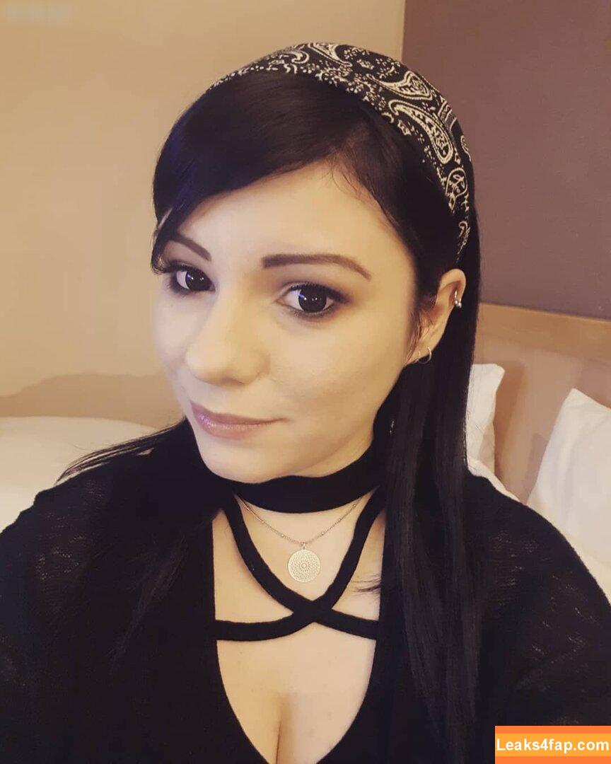 Divi / anni.divine leaked photo photo #0009