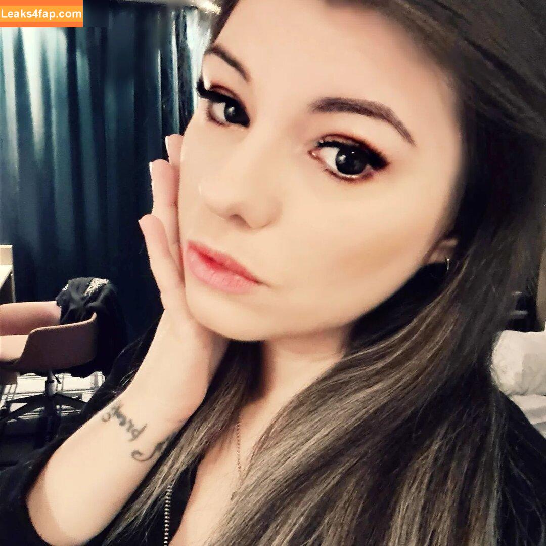 Divi / anni.divine leaked photo photo #0073