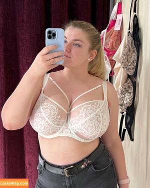 Divine_boobs photo #0092