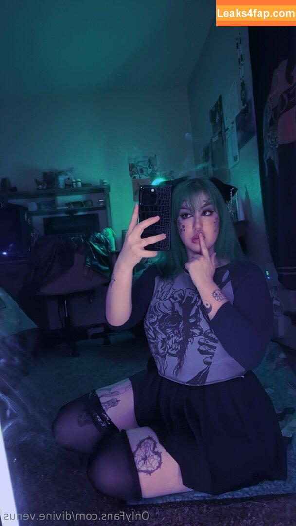 divine.venus / _jon.ebackup leaked photo photo #0100