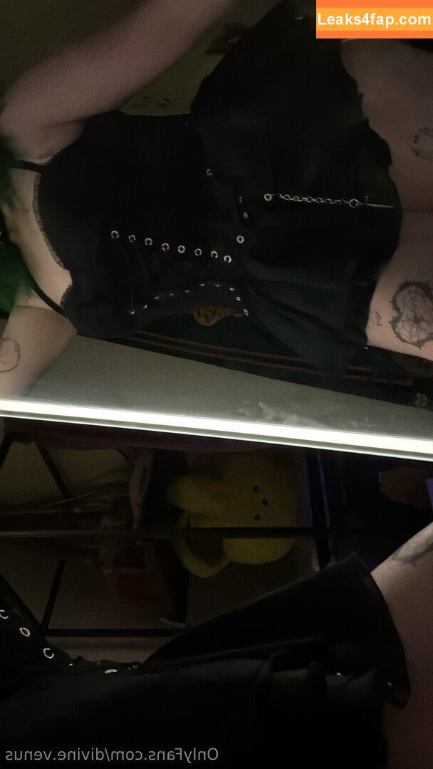 divine.venus / _jon.ebackup leaked photo photo #0101