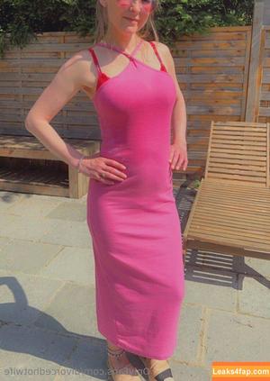 divorcedhotwife photo #0399