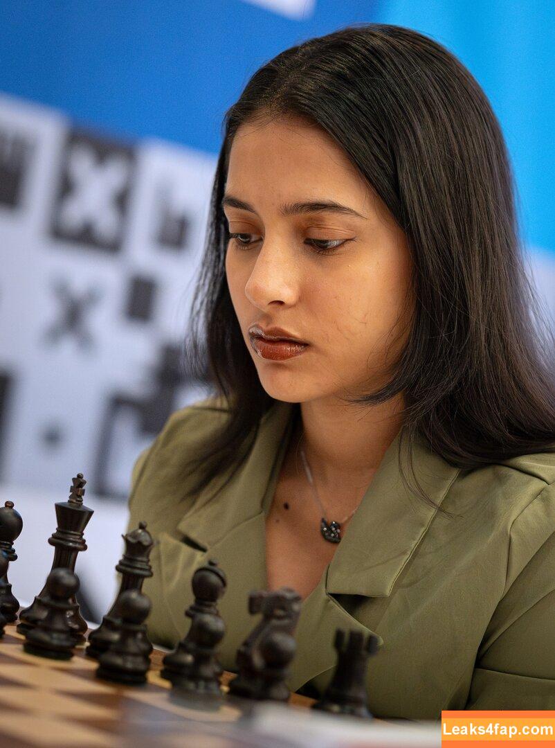 Divya Deshmukh / divyachess leaked photo photo #0024