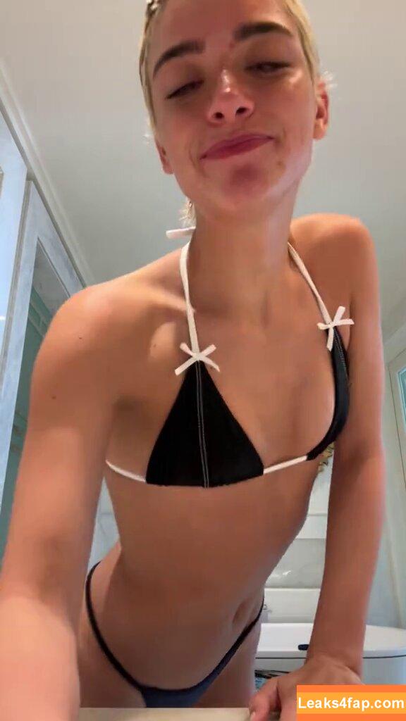 Dixie D'amelio / charliesdamelio / dixiedamelio leaked photo photo #0250