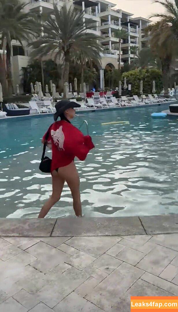 Dixie D'amelio / charliesdamelio / dixiedamelio leaked photo photo #0287