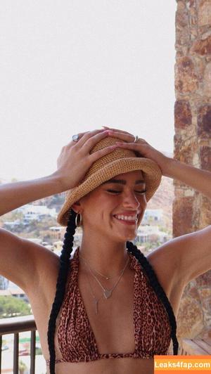 Dixie D'amelio photo #0179