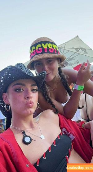 Dixie D'amelio photo #0196