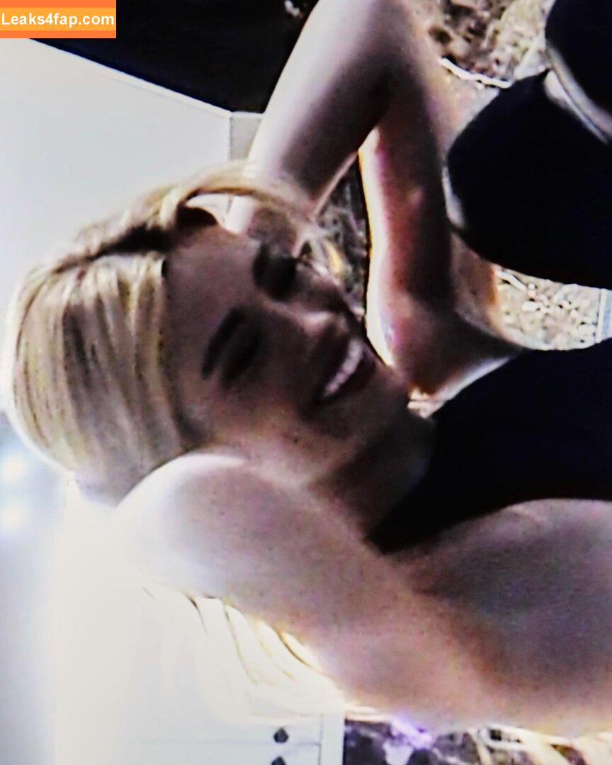 Dixie D'amelio / charliesdamelio / dixiedamelio leaked photo photo #1050