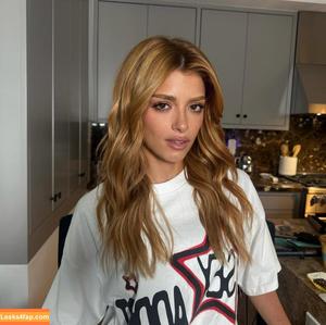 Dixie D'amelio photo #1014