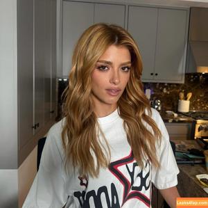 Dixie D'amelio photo #1018