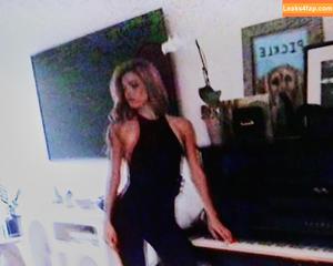 Dixie D'amelio photo #1048