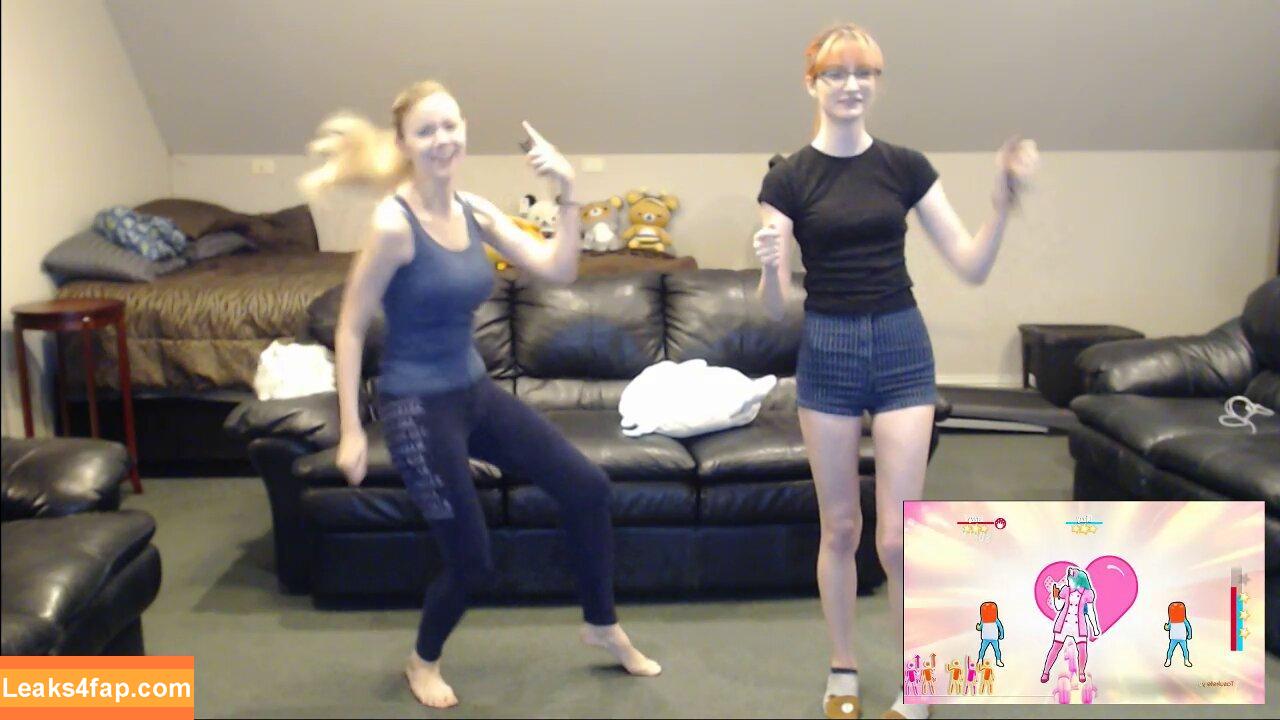 Dizzykitten / dizzykitten7 / dizzykittenpaws / thedizzykitten слитое фото фото #0021