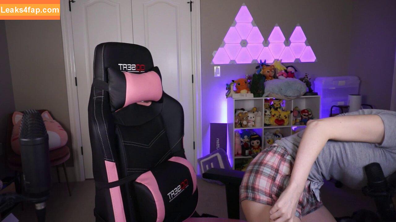 Dizzykitten / dizzykitten7 / dizzykittenpaws / thedizzykitten leaked photo photo #0030