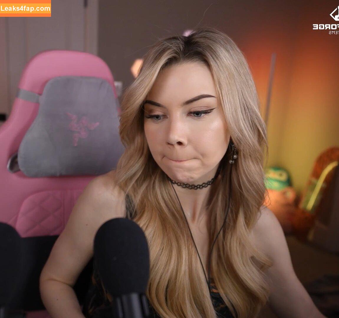 Dizzykitten / dizzykitten7 / dizzykittenpaws / thedizzykitten leaked photo photo #1145