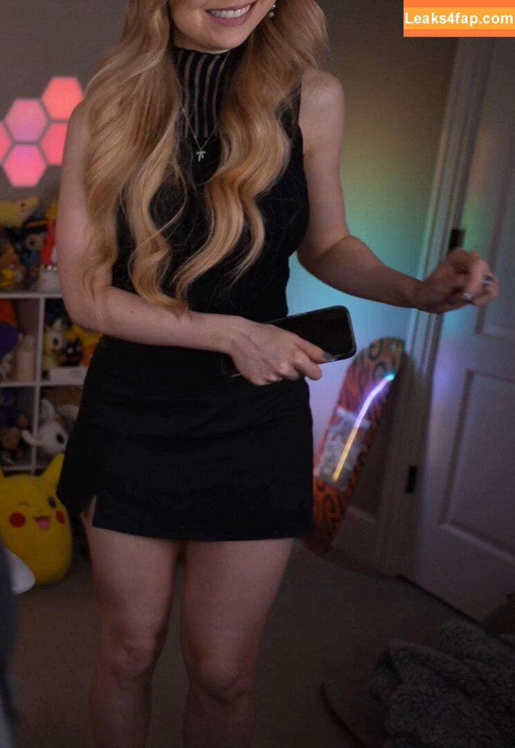 Dizzykitten / dizzykitten7 / dizzykittenpaws / thedizzykitten leaked photo photo #1410