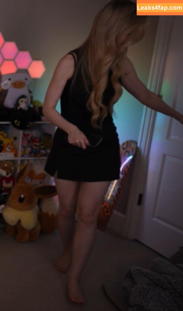Dizzykitten / dizzykitten7 / dizzykittenpaws / thedizzykitten leaked photo photo #1415