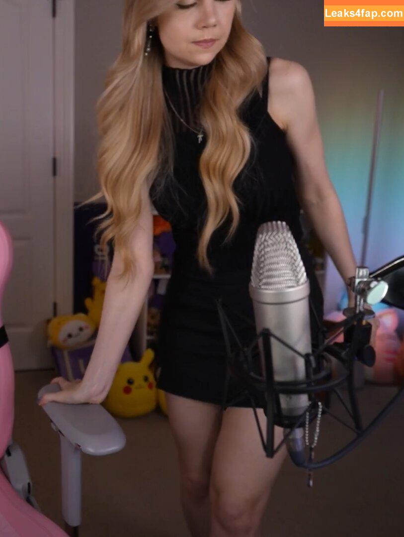 Dizzykitten / dizzykitten7 / dizzykittenpaws / thedizzykitten leaked photo photo #1428