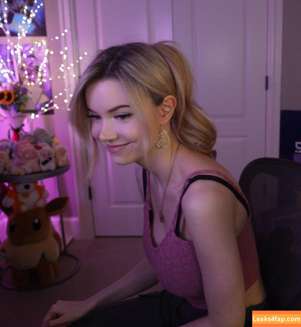 Dizzykitten / dizzykitten7 / dizzykittenpaws / thedizzykitten leaked photo photo #1824