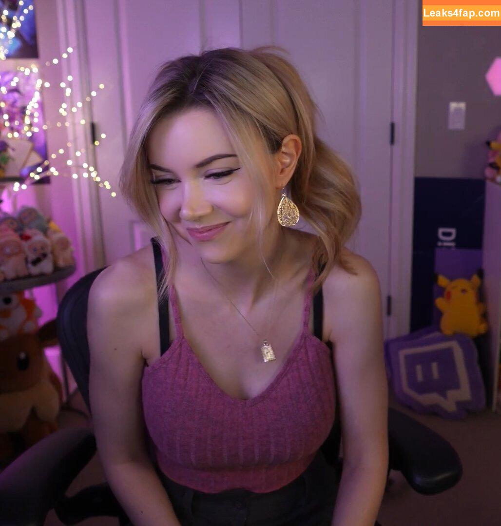 Dizzykitten / dizzykitten7 / dizzykittenpaws / thedizzykitten leaked photo photo #1829